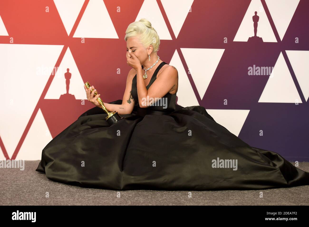 Lady Gaga Winner Of Best Original Song For Shallow From A Star Is Born Poses In The Press 6173