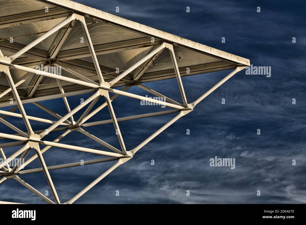 Triangle roof support hi-res stock photography and images - Alamy