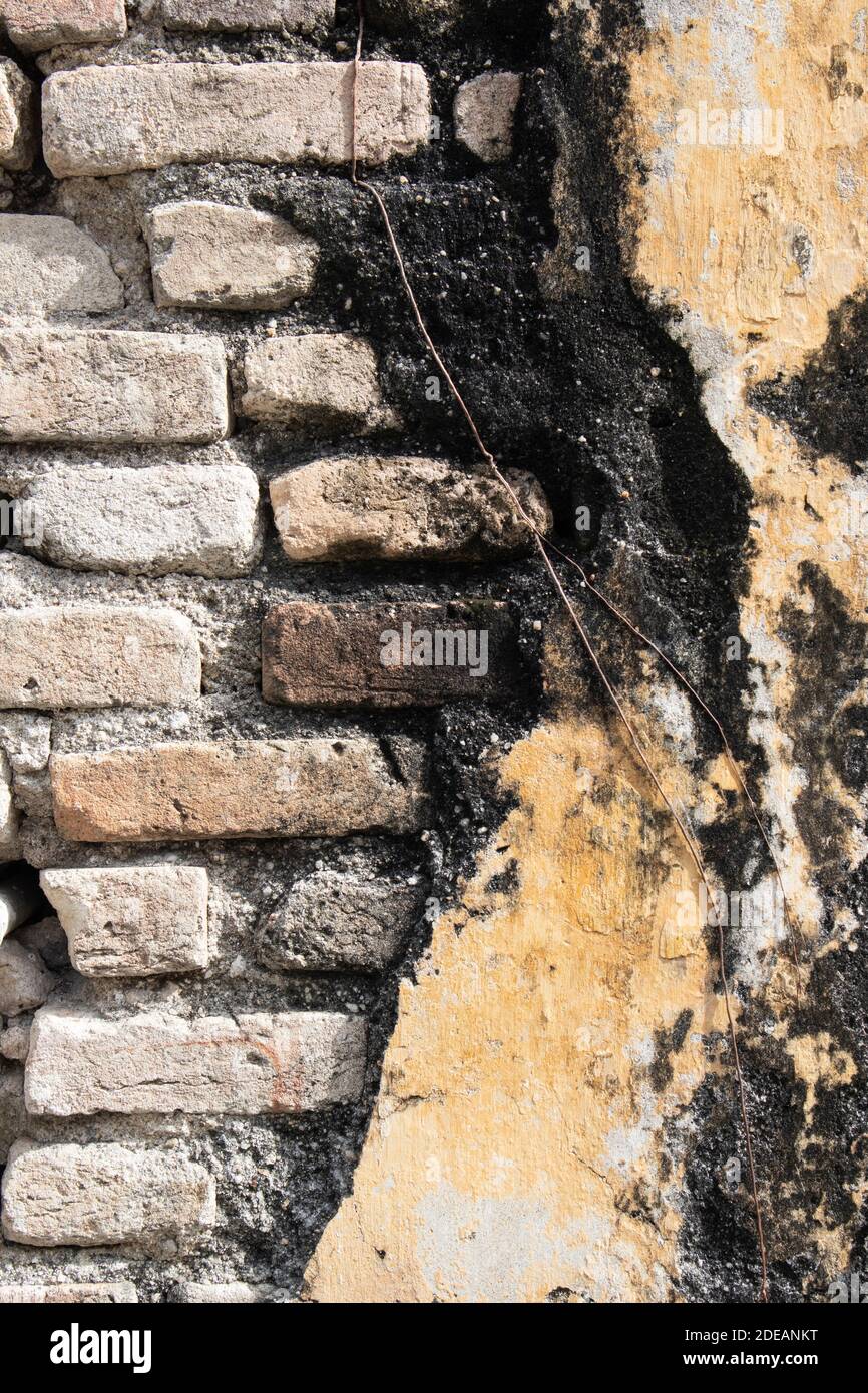 Broken wall concrete texture background Stock Photo