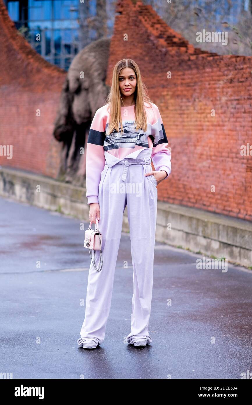 Street style, Ana Beatriz Barros El Chiaty arriving at Balmain Fall