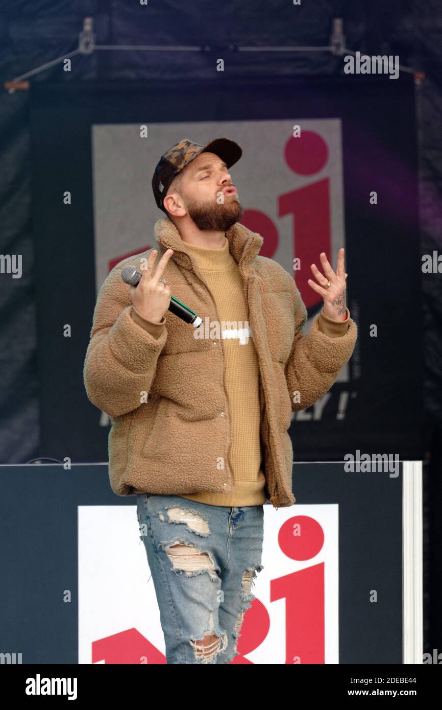 Singer Kevin Bonnet aka Keen'V performs live on stage for launching of  local guide of Lille "Le Chti" with NRJ Radio on March 16, 2019 in Lille,  France. Photo by Sylvain Lefevre/ABACAPRESS.COM