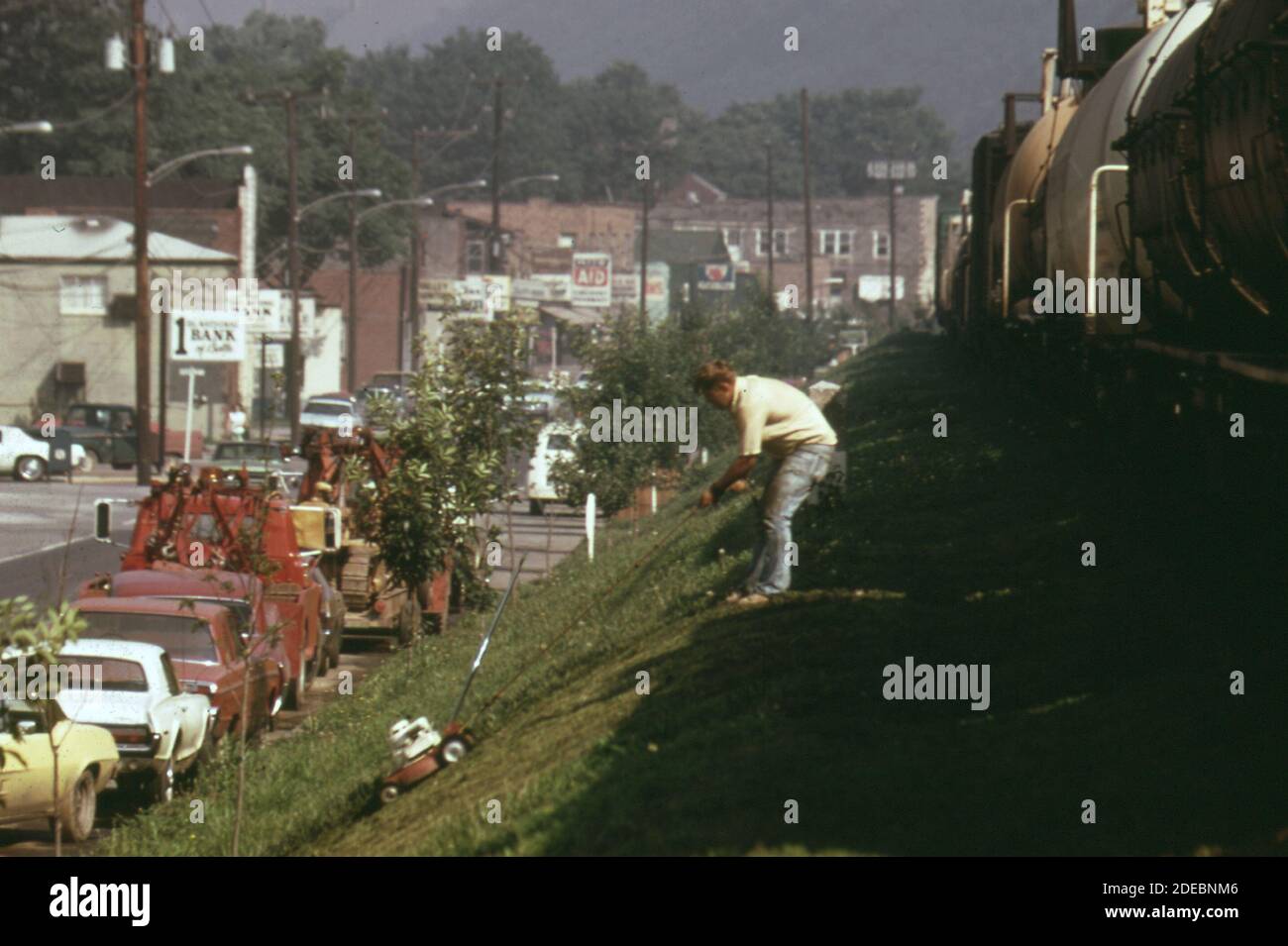 1970s Photo (1973) Ingenious method of mowing steep railroad slope on