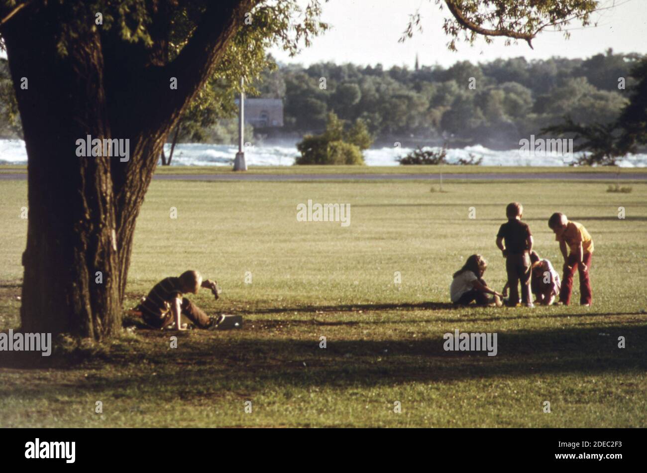 1970s children playing hi-res stock photography and images - Alamy