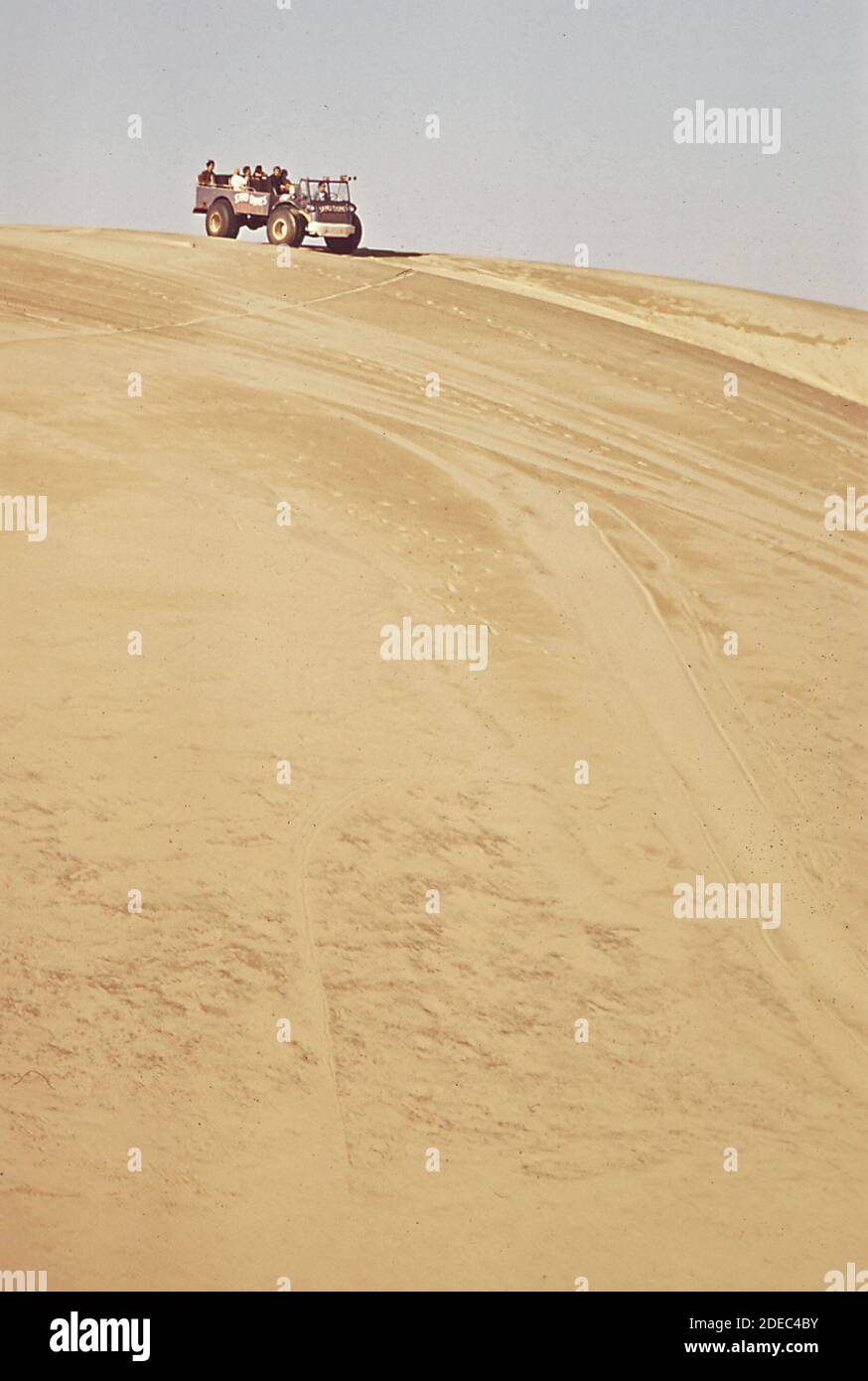 Oregon sand dunes 1970s hi-res stock photography and images - Alamy