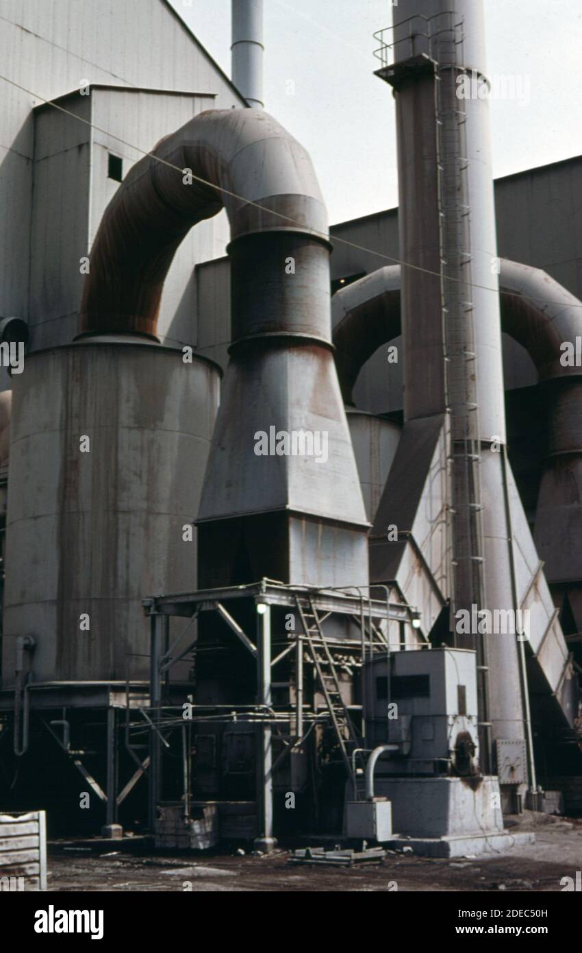 Mist eliminator tanks hires stock photography and images Alamy