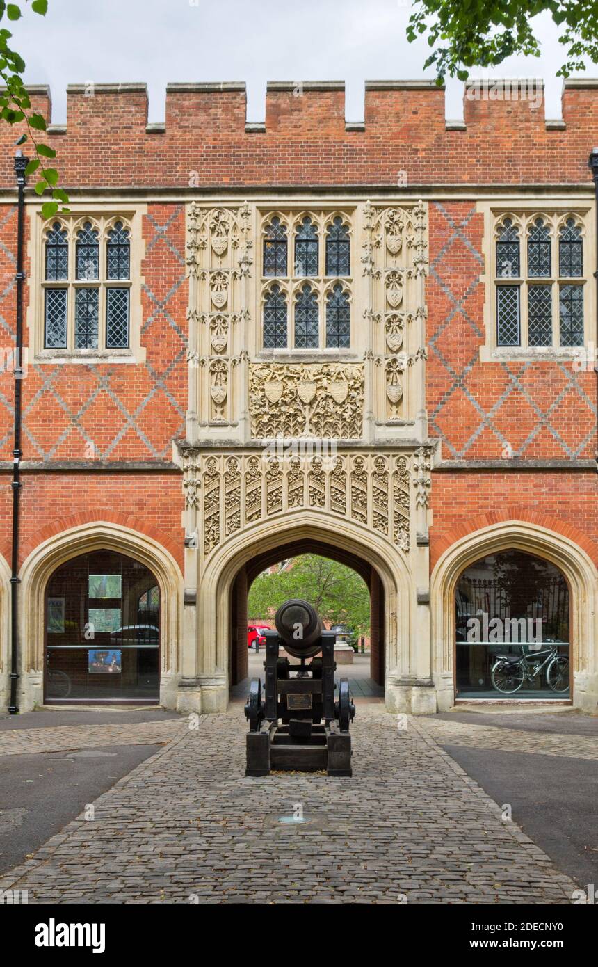 Entrance to Eton College, a public school for boys, Eton, Berkshire; a ceremonial canon in the foreground. Stock Photo