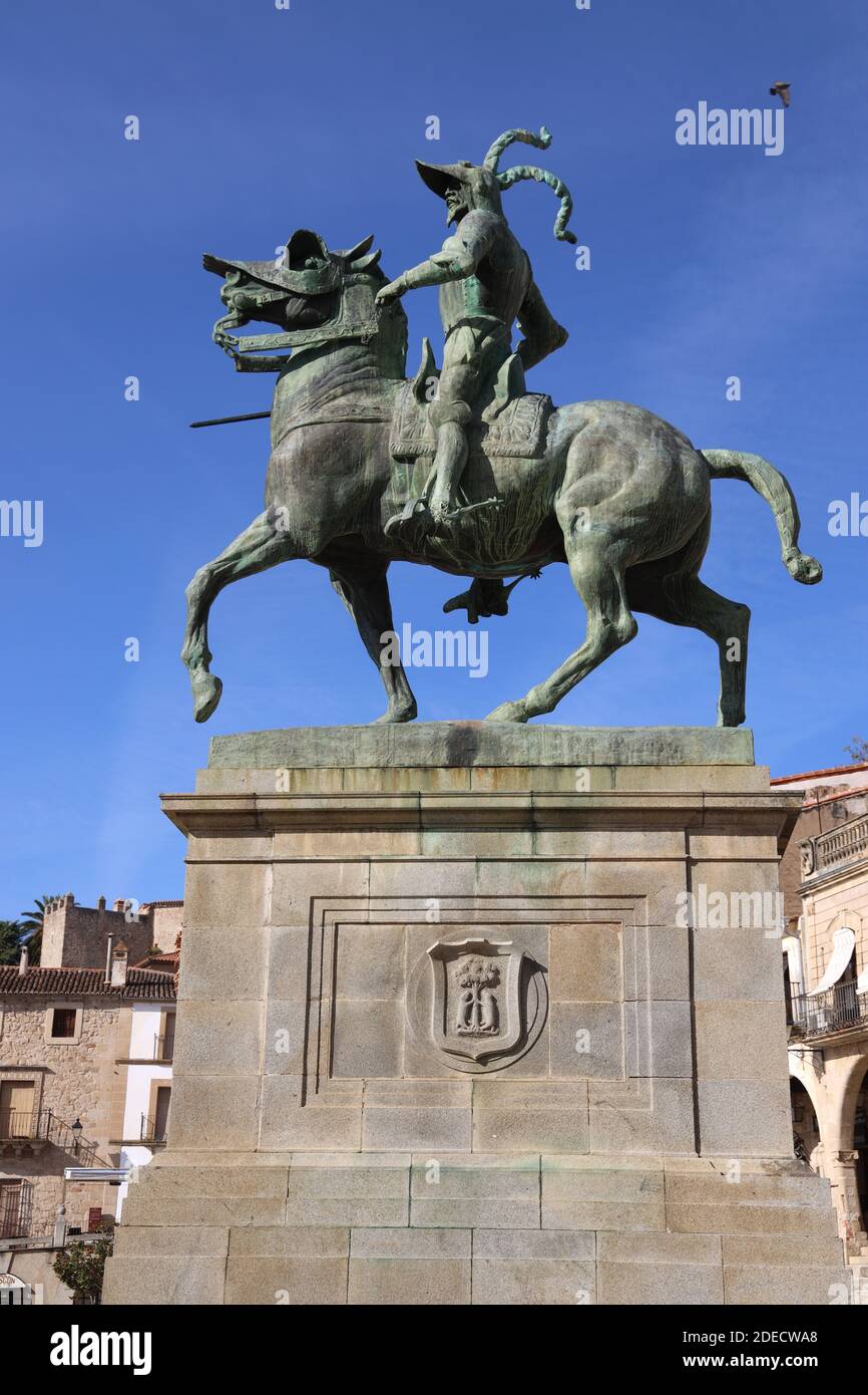 Trujillo. Plaza Major. Statue of Francisco Pizarro, conquistador of