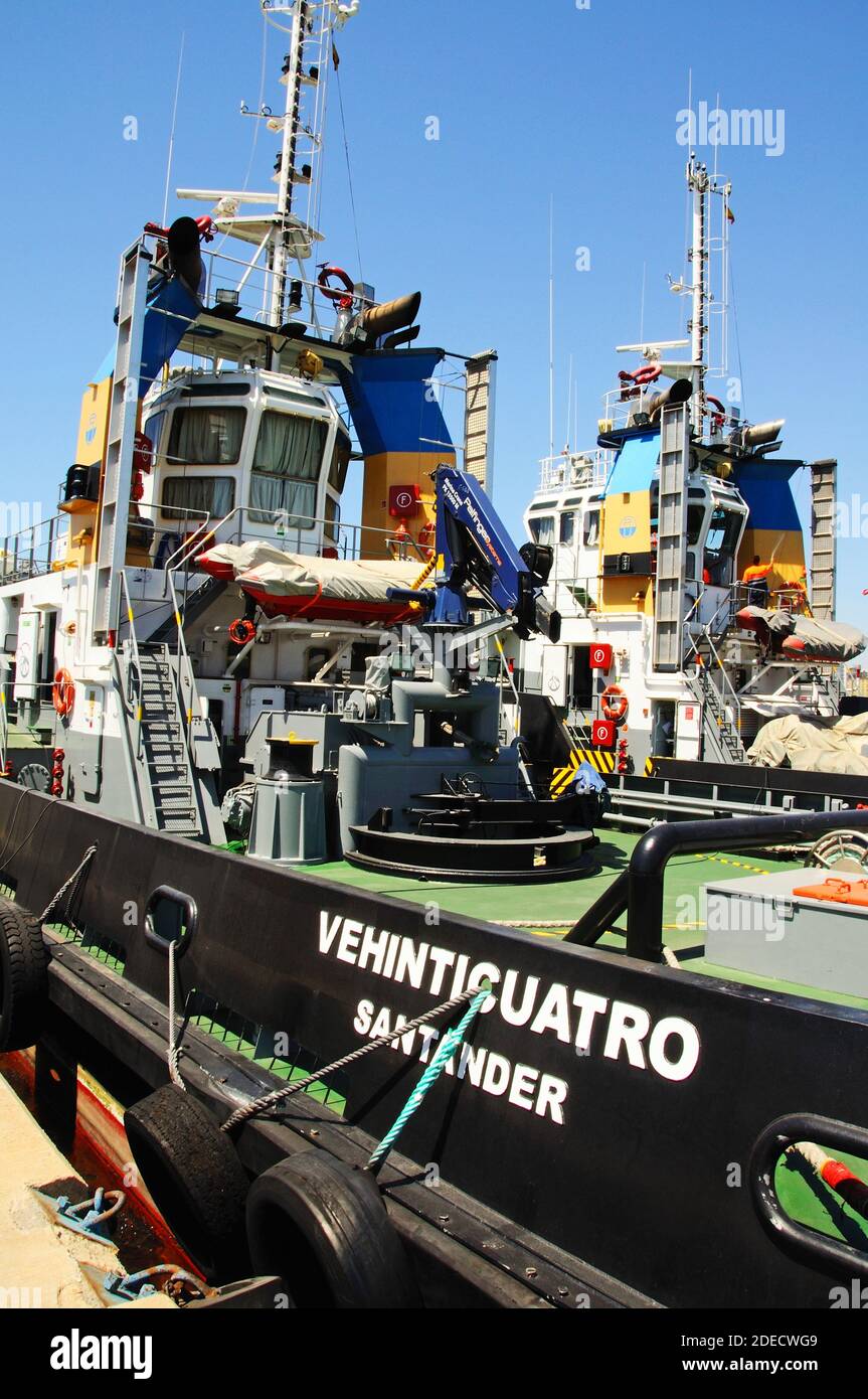 Ocean going tugs Vehinte and Vehinticuatro of Santander in the harbour Malaga, Spain. Stock Photo