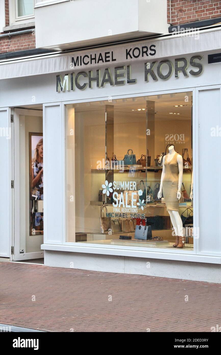 AMSTERDAM, NETHERLANDS - JULY 10, 2017: Michael Kors fashion shop at P.C.  Hooftstraat in Amsterdam. Pieter Cornelis Hooftstraat is the ultimate  upscal Stock Photo - Alamy