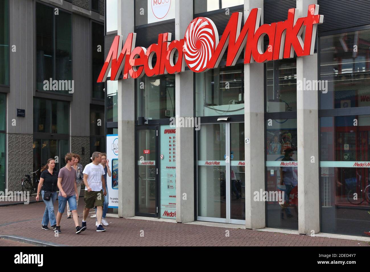 Mediamarkt é Uma Cadeia De Venda De Produtos Eletrônicos De Consumo Imagem  de Stock Editorial - Imagem de europa, fachada: 204338329