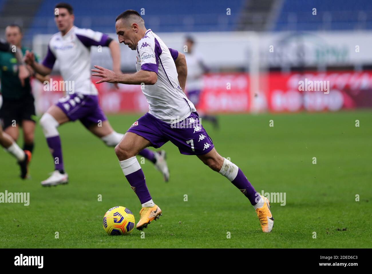 Franck Ribery of Acf Fiorentina in action during the Serie A match beetween Ac  Milan and Acf Fiorentina. Ac Milan wins 2-0 over Acf Fiorentina Stock Photo  - Alamy