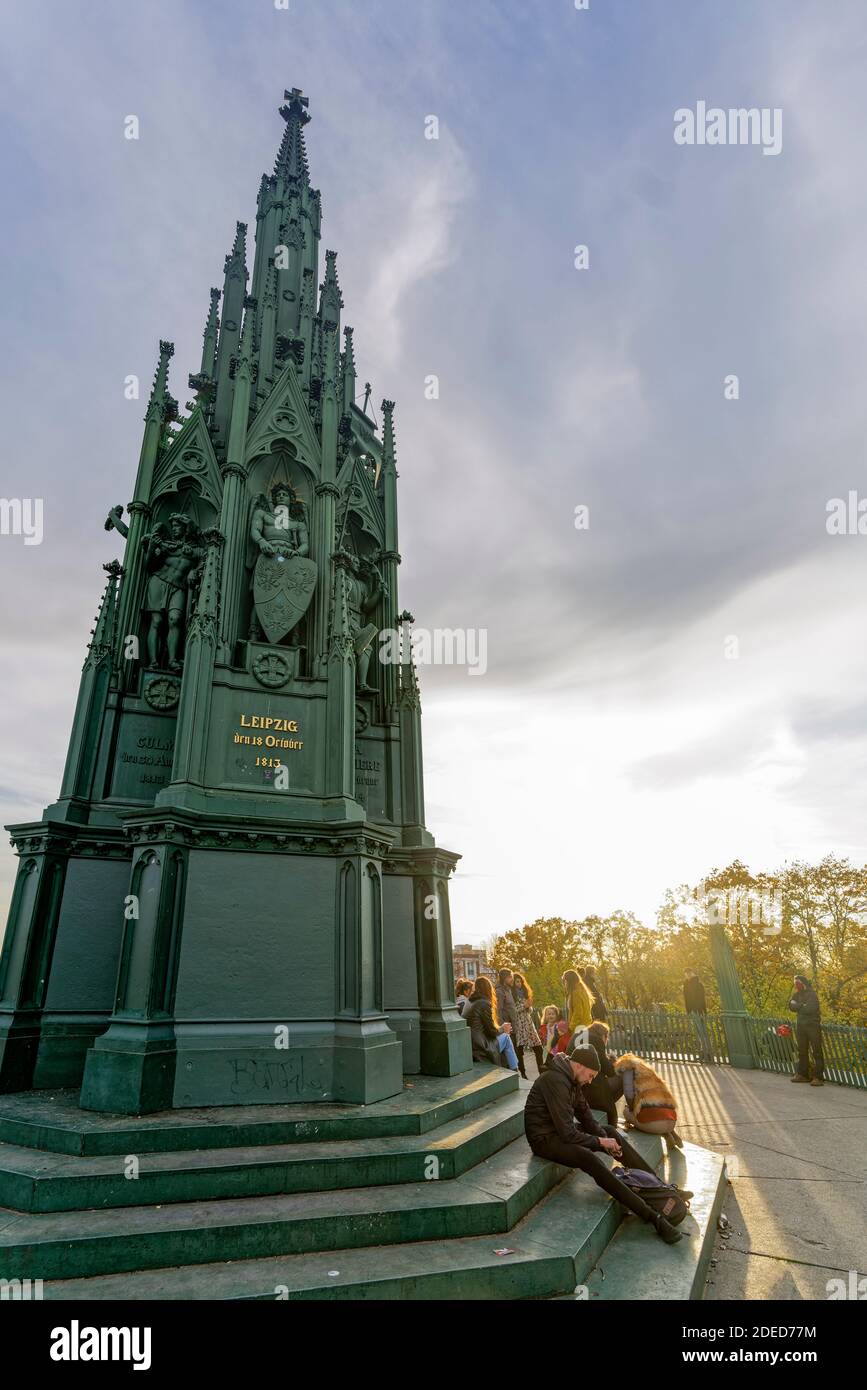 Das Nationaldenkmal für den Sieg in den Befreiungskriegen gegen Napoleon auf dem Kreuzberg im Viktoriapark in Berlin-Kreuzberg, Berlin Stock Photo