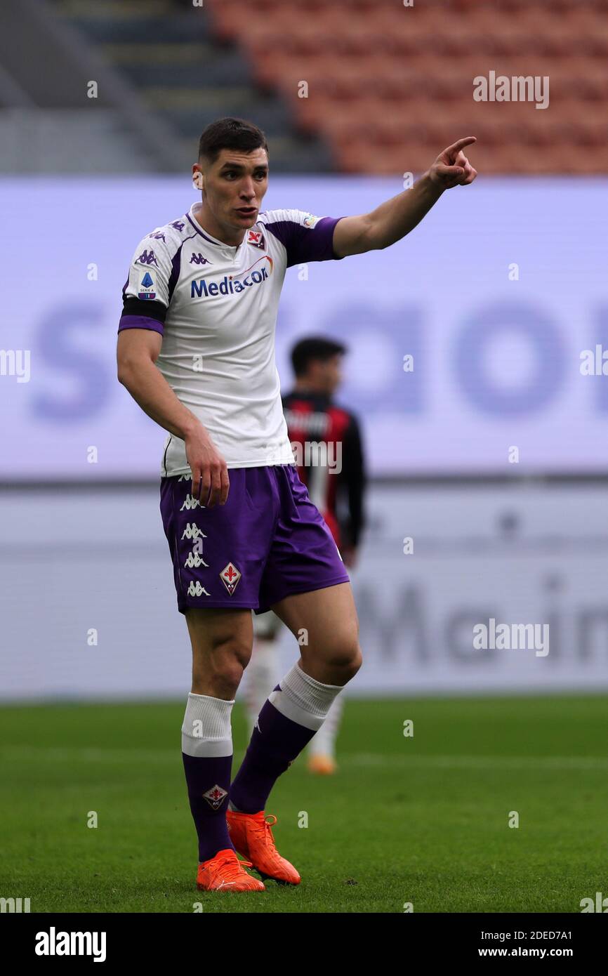 Nikola Milenkovic of Acf Fiorentina gestures during the Serie A match  beetween Ac Milan and Acf Fiorentina. Ac Milan wins 2-0 over Acf Fiorentina  Stock Photo - Alamy, image size:866x1390