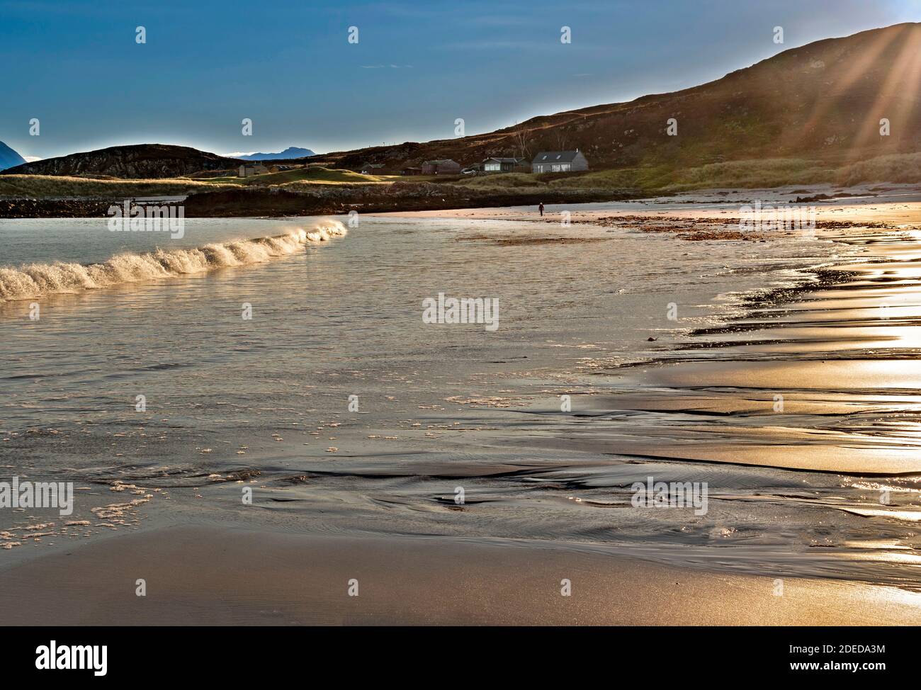 MELLON UDRIGLE ROSS-SHIRE HIGHLANDS SCOTLAND EARLY MORNING SUNSHINE ON THE BEACH AND WAVES Stock Photo