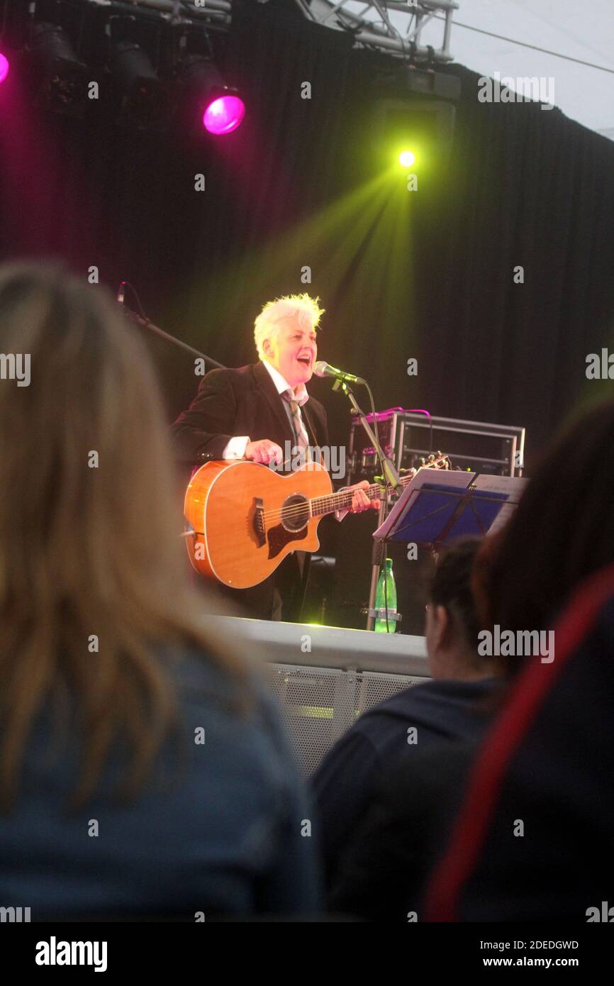 Horse McDonald ( real name Sheena Mary McDonald ) a Scottish singer