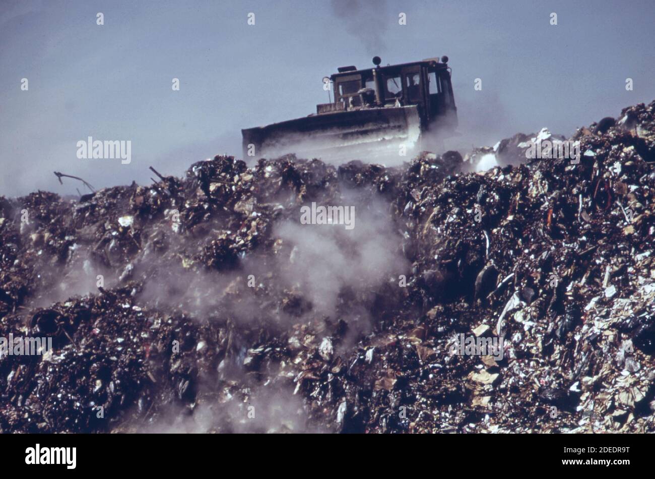 1970s Photo (1973) At Staten Island landfill garbage brought by