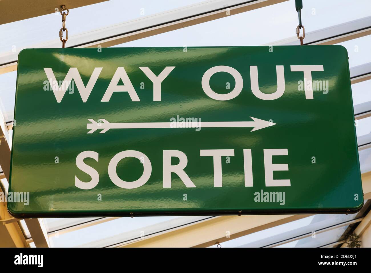 England, Kent, Folkestone, The Dis-used Folkestone Harbour Train Station, Historic Bi-lingual 'Way Out' and 'Sortie' Sign Stock Photo