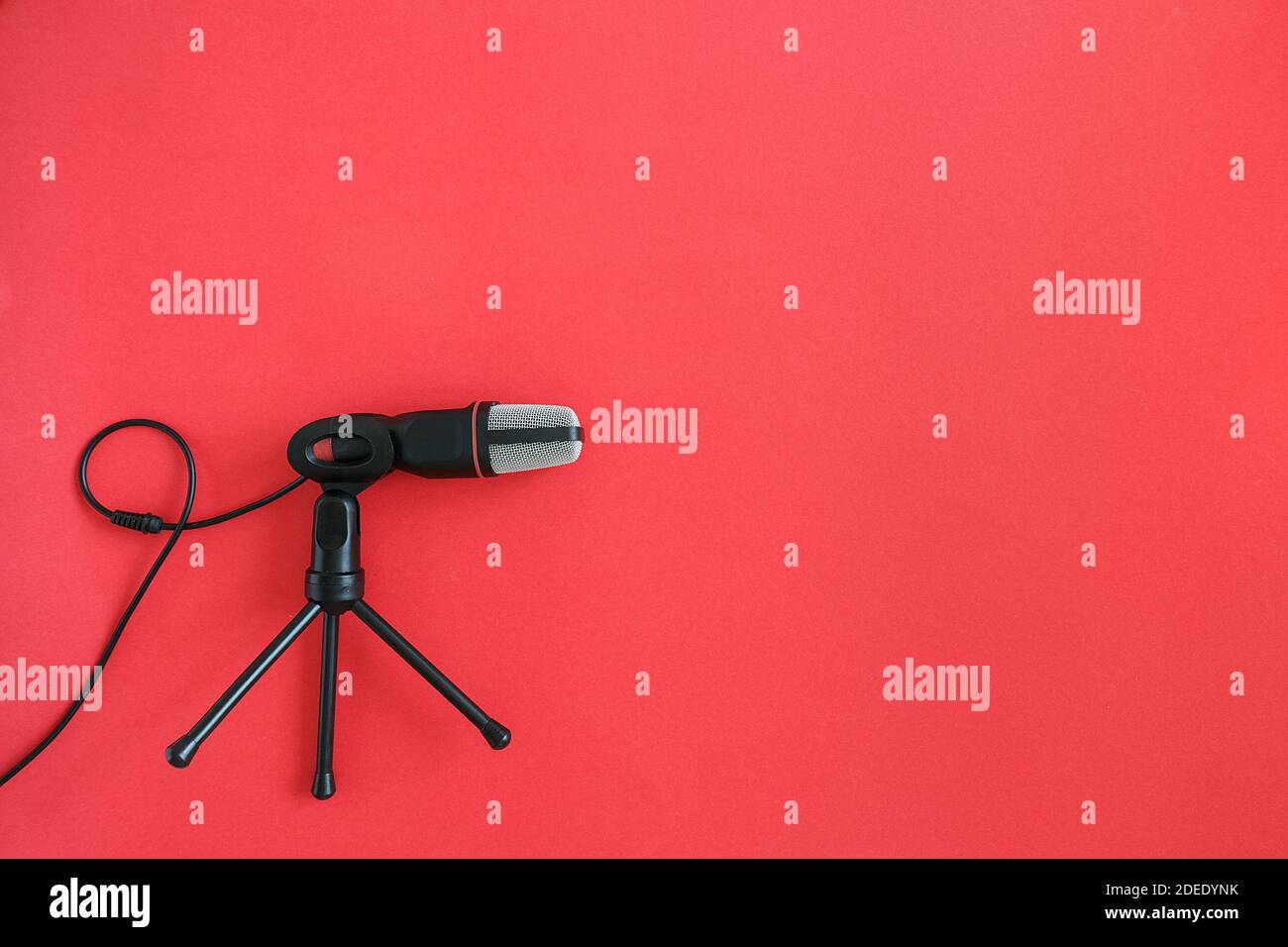 Podcast Mic Images – Browse 108,195 Stock Photos, Vectors, and Video