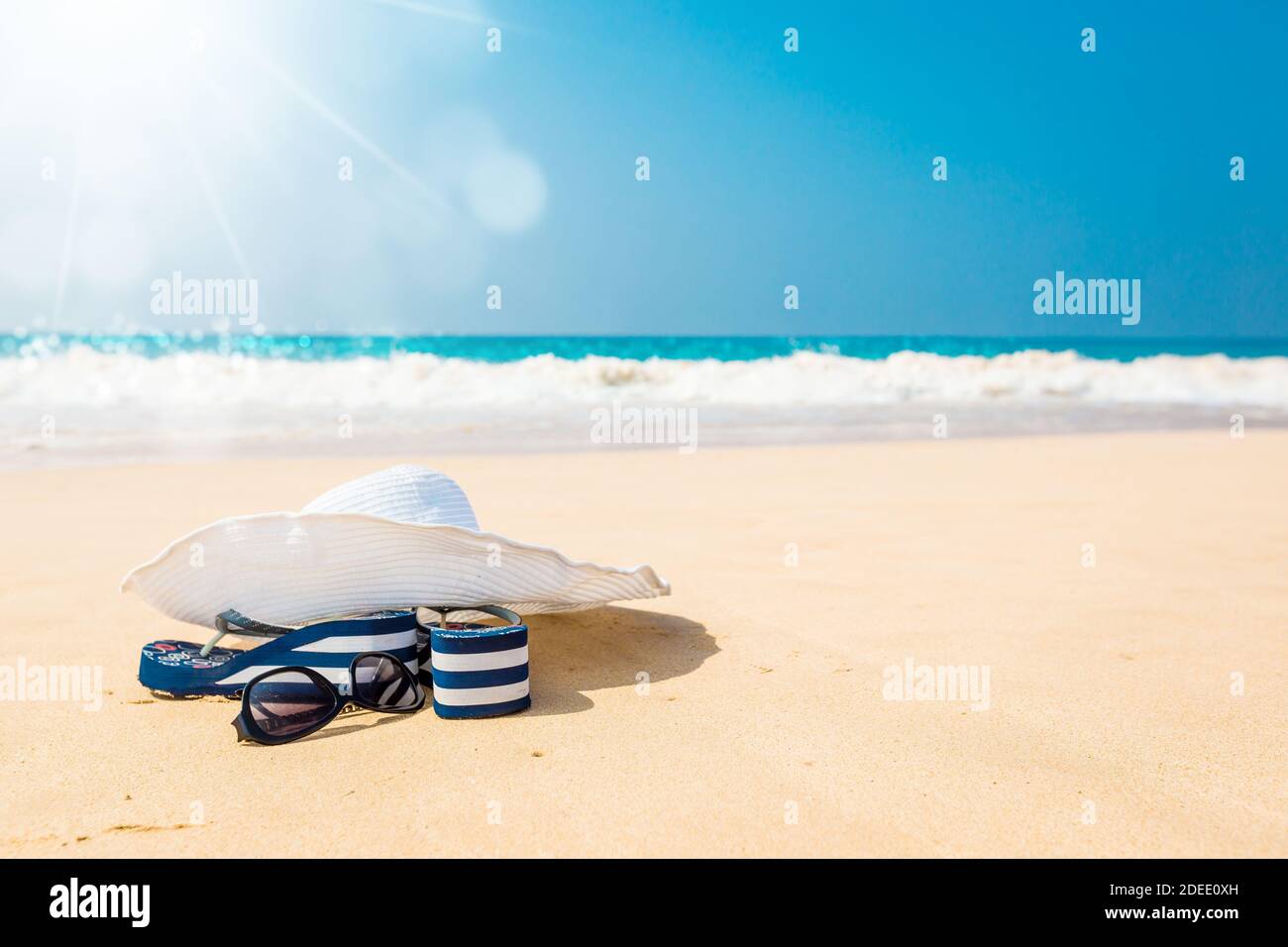 Sun hat flip flops hi-res stock photography and images - Alamy