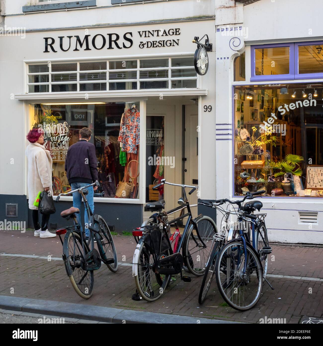 Vintage Clothing Shop High Resolution Stock Photography and Images - Alamy