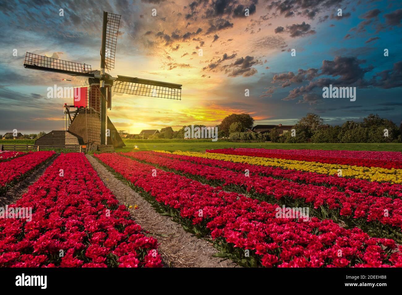 Dutch clouds sky hi-res stock photography and images - Alamy