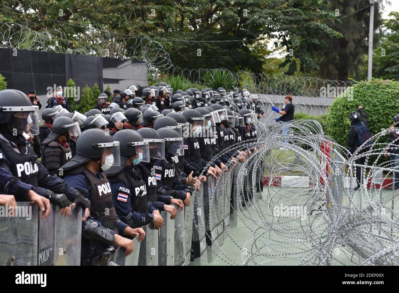 Bangkok, Thailand. 29th Nov, 2020. Thai riot police Stand guard In front of  the 11th Infantry