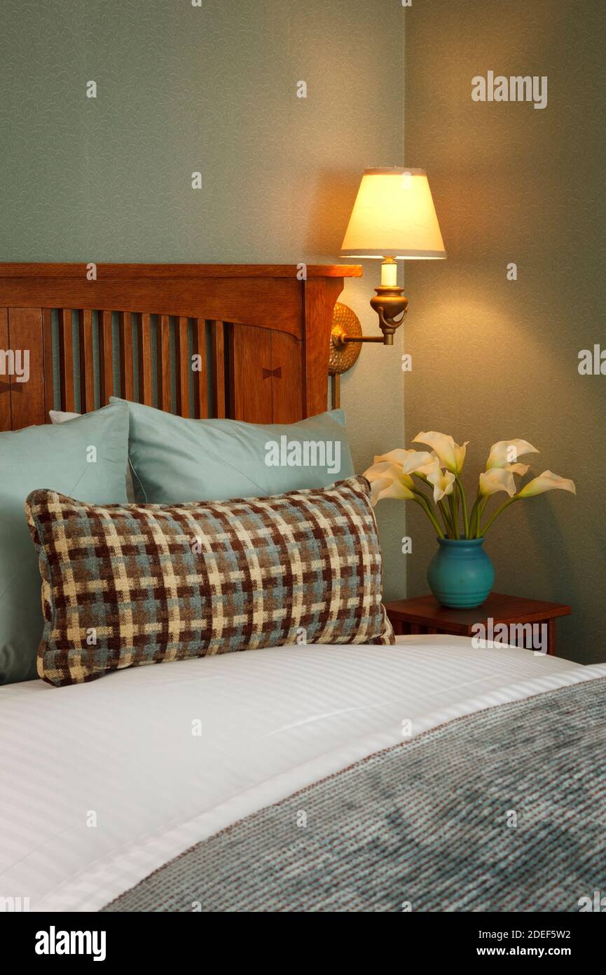 Arts and Crafts Style Bedroom Stock Photo Alamy