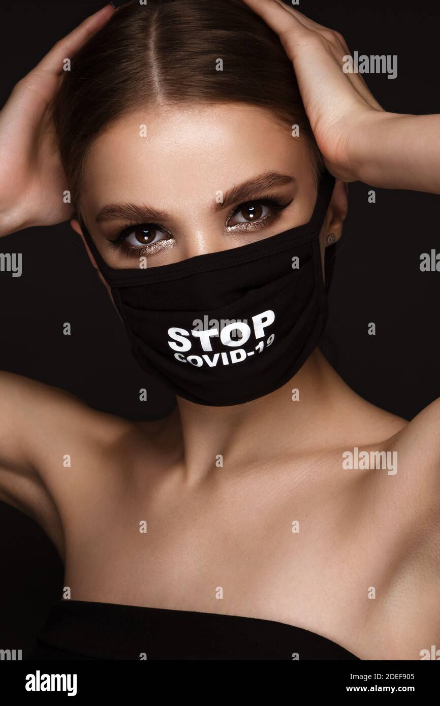 Black mask woman beauty makeup hi-res stock photography and images - Alamy