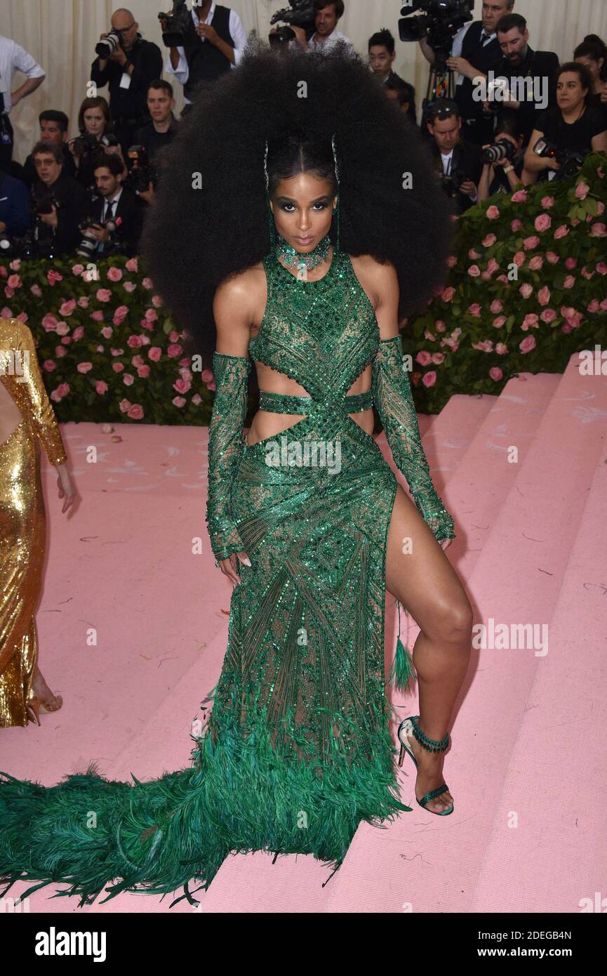 green emerald velvet dress Ciara
