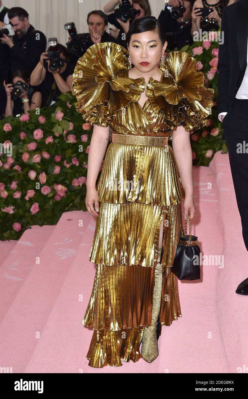 awkwafina gold dress Awkwafina's Best Red Carpet Fashion Moments