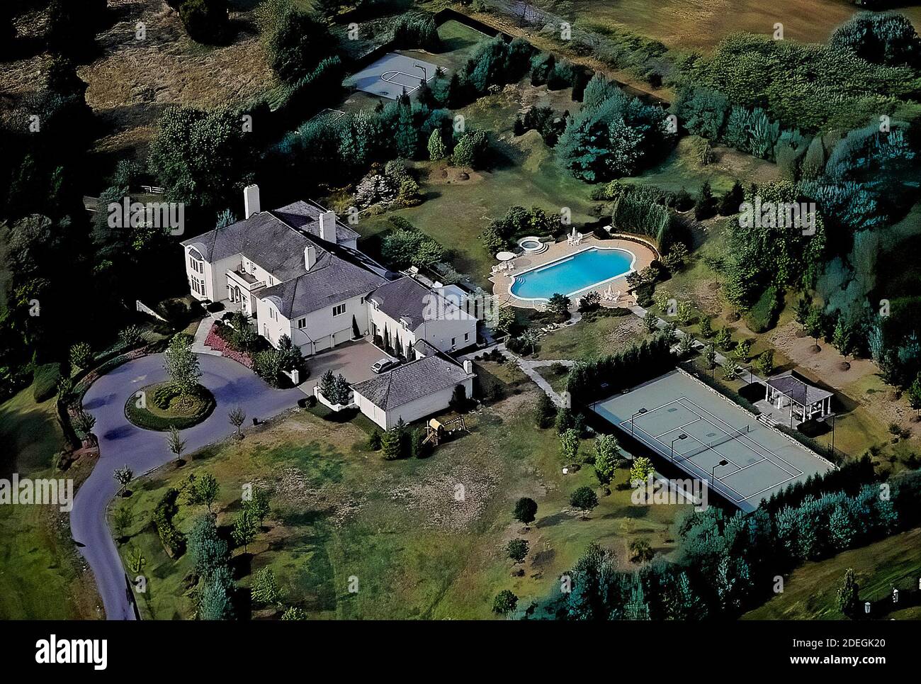Potomac Maryland, USA, 1991 Aerial views of the estate home of Robert