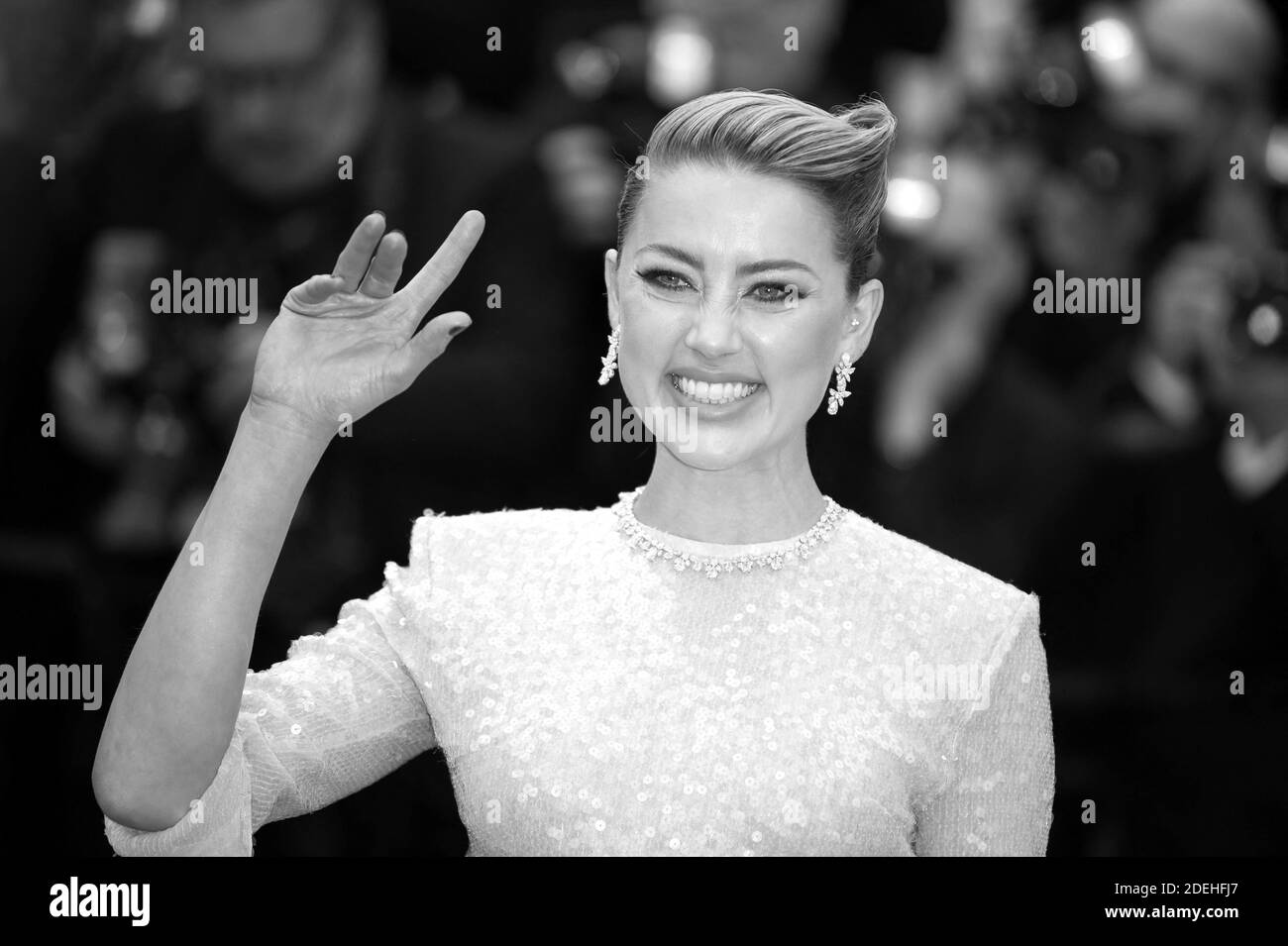 Amber Heard arriving on the red carpet of 'Les Miserables' screening