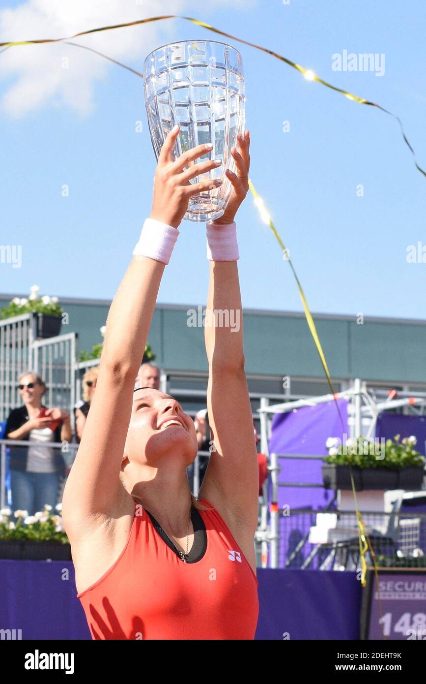 Finale des internationaux de Tennis Strasbourg 2019.Dayana Yastremska  remporte le tournoi face à Caroline Garcia. Photo Nicolas Rosès le 26 mai  2019 à Strasbourg Stock Photo - Alamy