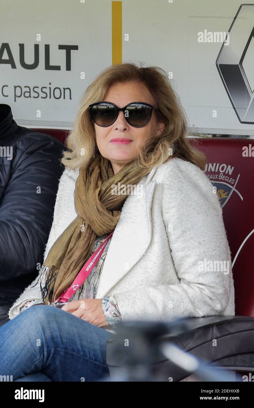 Valerie Trierweiler and her boyfriend Romain Magellan takes part in the charity match organized by French football player Pascal Olmeta for his association 'Un Sourire Un espoir pour la Vie' (A Smile, Hope for Life) at the Chaban Delmas Stadium. In Bordeaux, France, on may 27, 2019. Photo by Thibaud Moritz/ABACAPRESS.COM Stock Photo