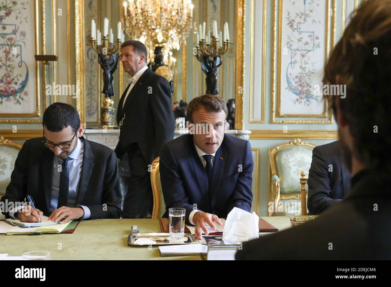 French president Emmanuel Macron meets with CEO of Twitter Jack Dorsey at  the Elysee Palace in Paris on June 7, 2019. Photo by Stephane  Lemouton/pool/ABACAPRESS.COM Stock Photo - Alamy