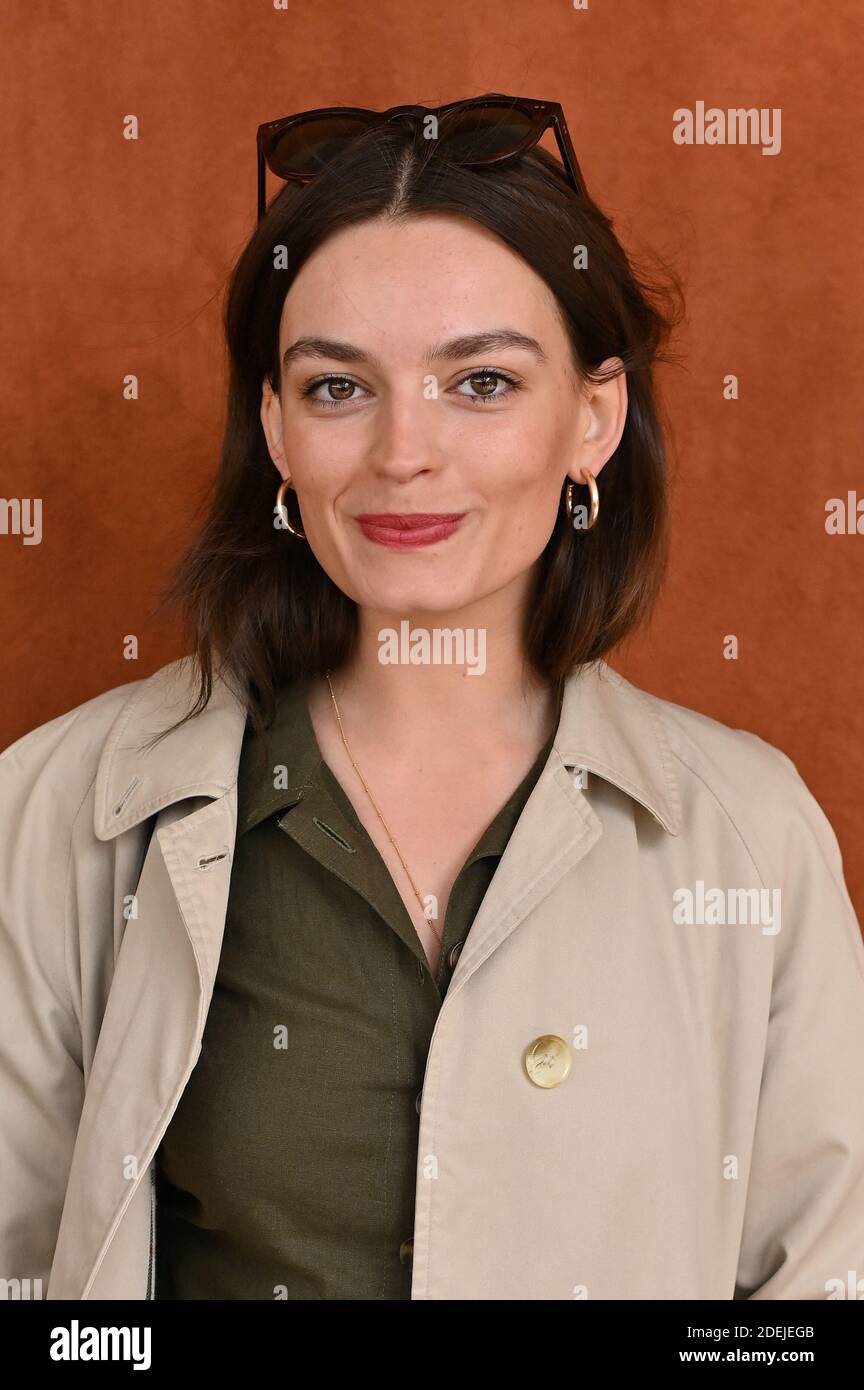 Emma Mackey High Resolution Stock Photography And Images Alamy