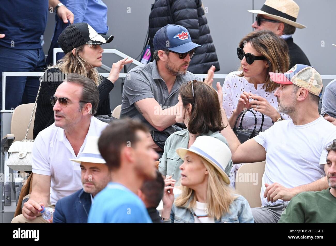Marion Cotillard And Husband Guillaume Canet Elsa Zylberstein Below Jean Dujardin And Wife Nathalie Pechalat Gilles