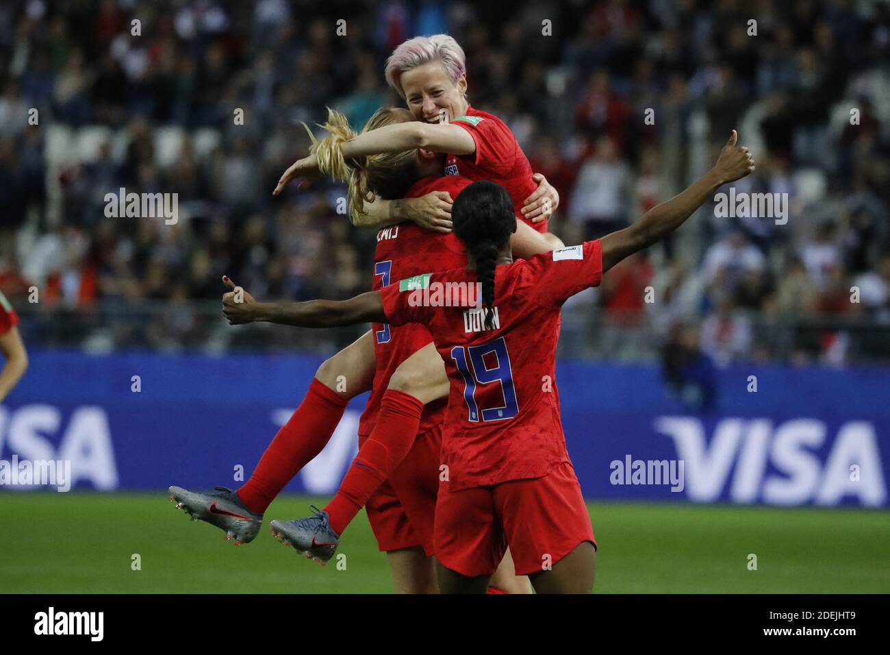 USA's Samantha Mews joy after scoring the 80 goal during the FIFA