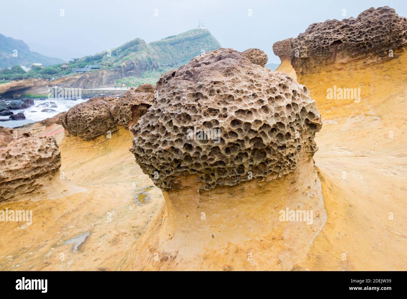 Taiwan Rocks The scenic Yehliu Geopark in Wanli Disrict in New Taipei City, Taiwan ...