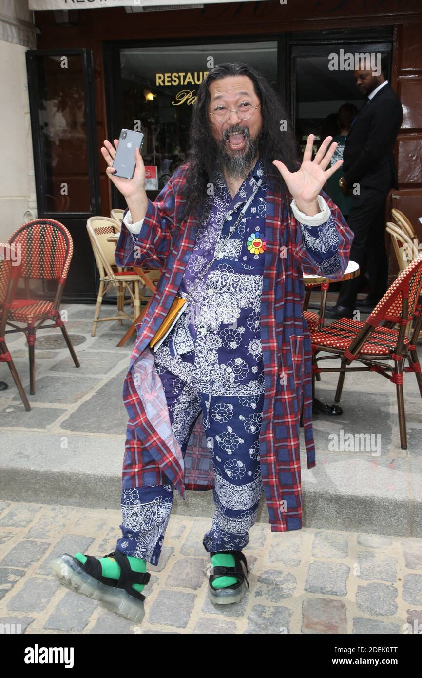 Street style, Takashi Murakami arriving at Off White Spring-Summer 2019  menswear show held at Palais de Chaillot, in Paris, France, on June 20th,  2018. Photo by Marie-Paola Bertrand-Hillion/ABACAPRESS.COM Stock Photo -  Alamy