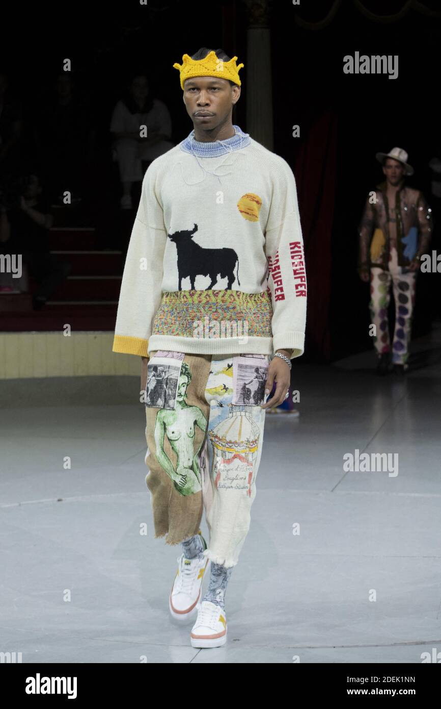A model walks the runway during the Kidsuper Menswear Spring Summer 2020  show as part of Paris Fashion Week on June 20, 2019 in Paris, France. Photo  by JanaCallmeJ/ABACAPRESS.COM Stock Photo - Alamy