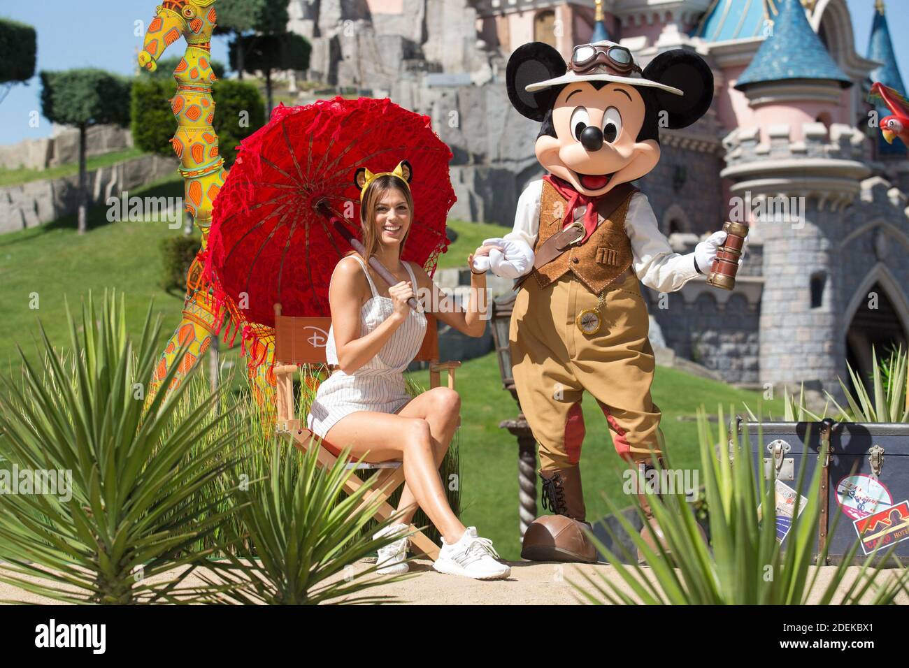Iris Mittenaere Miss Univers 2018 Attends Jungle Book Jive Photocall During The Lion King 