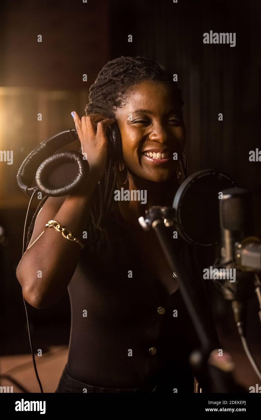 Female rapper microphone hi-res stock photography and images - Alamy