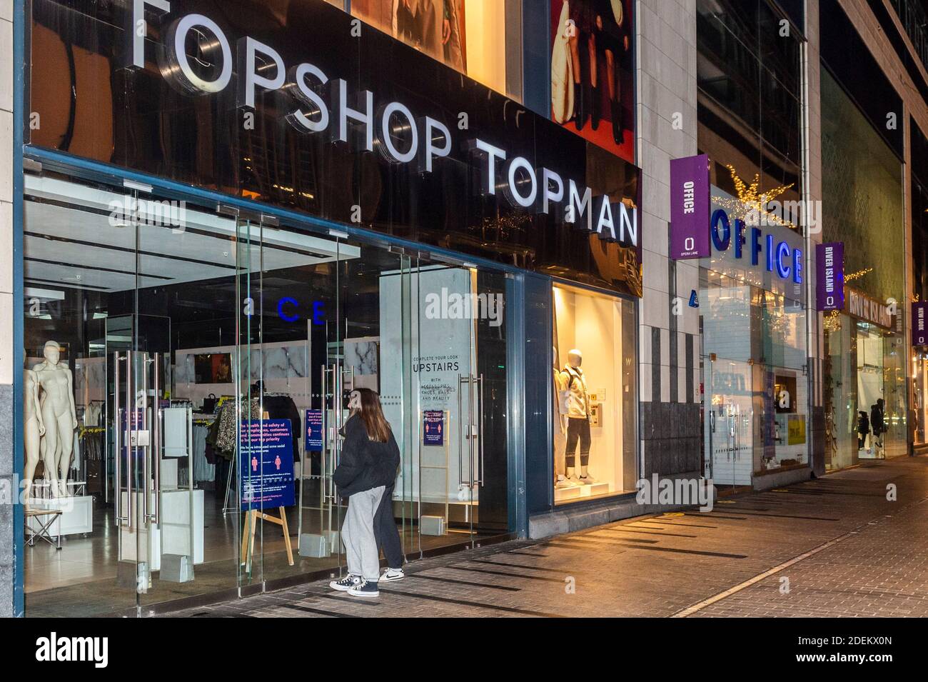 Cork, Ireland. 1st Dec, 2020. Non-essential shops are opening around the  country this morning after being closed for six weeks due to Level 5  COVID-19 restrictions. Topshop on Opera Lane was closed