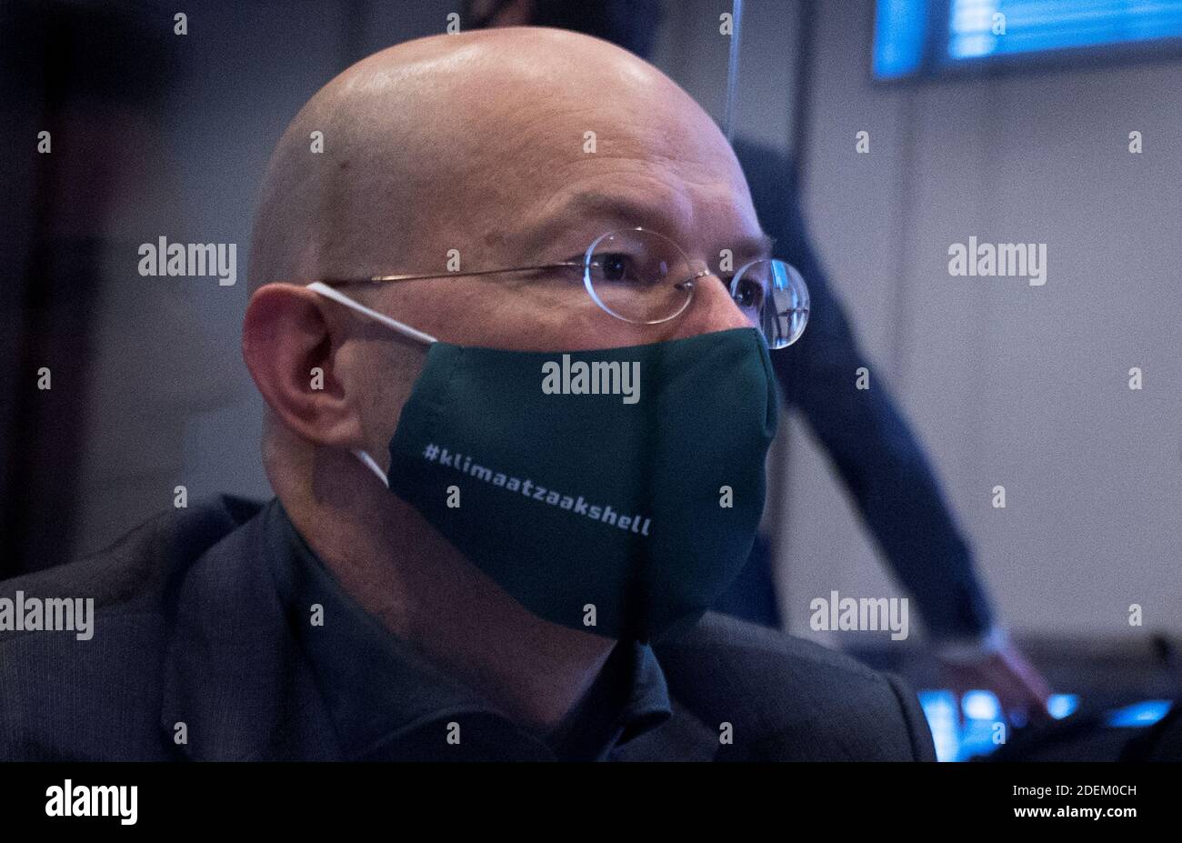 Royal dutch shell court hires stock photography and images Alamy