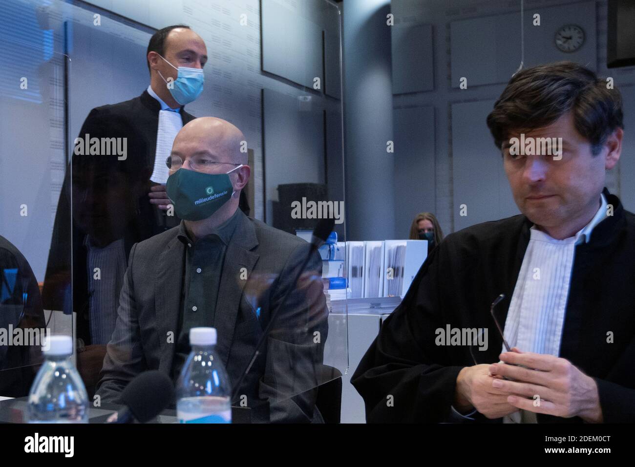 Royal dutch shell court hires stock photography and images Alamy