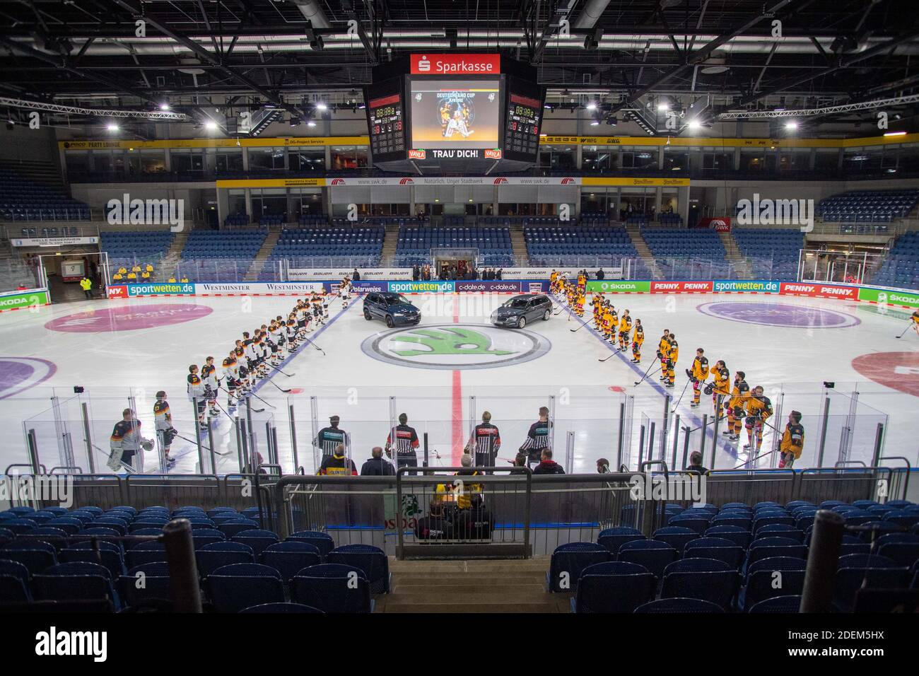 Line up of both teams before the game in front of empty Tribuenen
