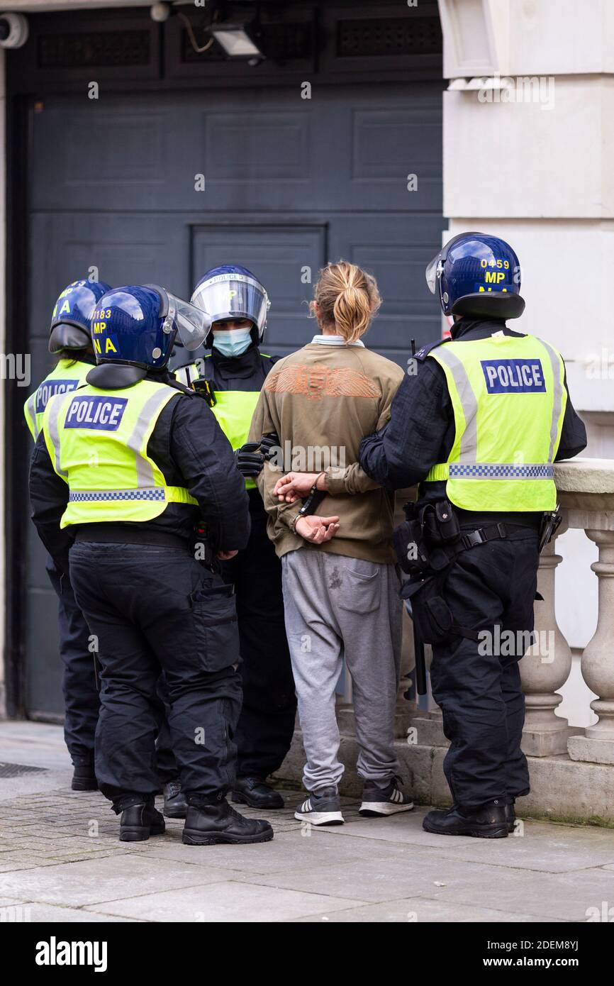 Vibrant Uk Interior Minister Condemns Violent Reaction To Handcuffed Student's Murder Background for Desktop Vibrant Uk Interior Minister Condemns Violent Reaction To Handcuffed Student's Murder Background for Desktop