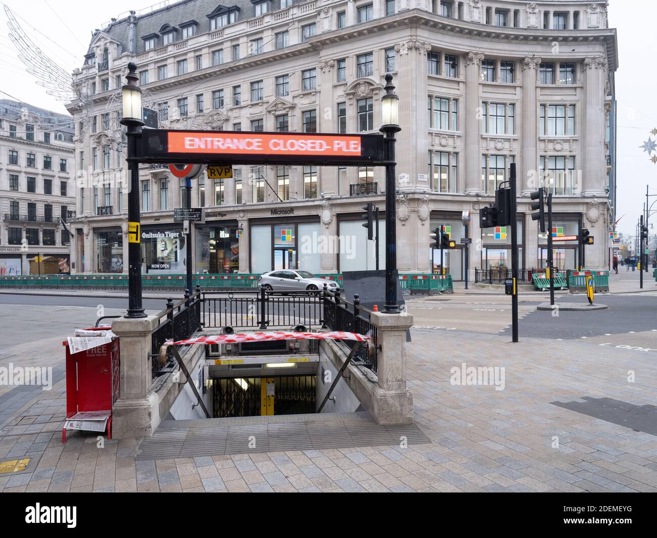 GREAT BRITAIN / England / London /Last Saturday weekend before December on Oxford Circus . Stock Photo