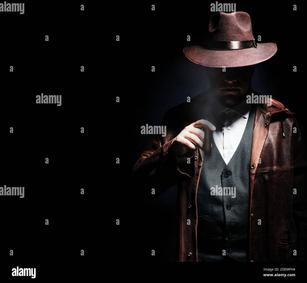 Trench Coat Detective High Resolution Stock Photography And Images Alamy